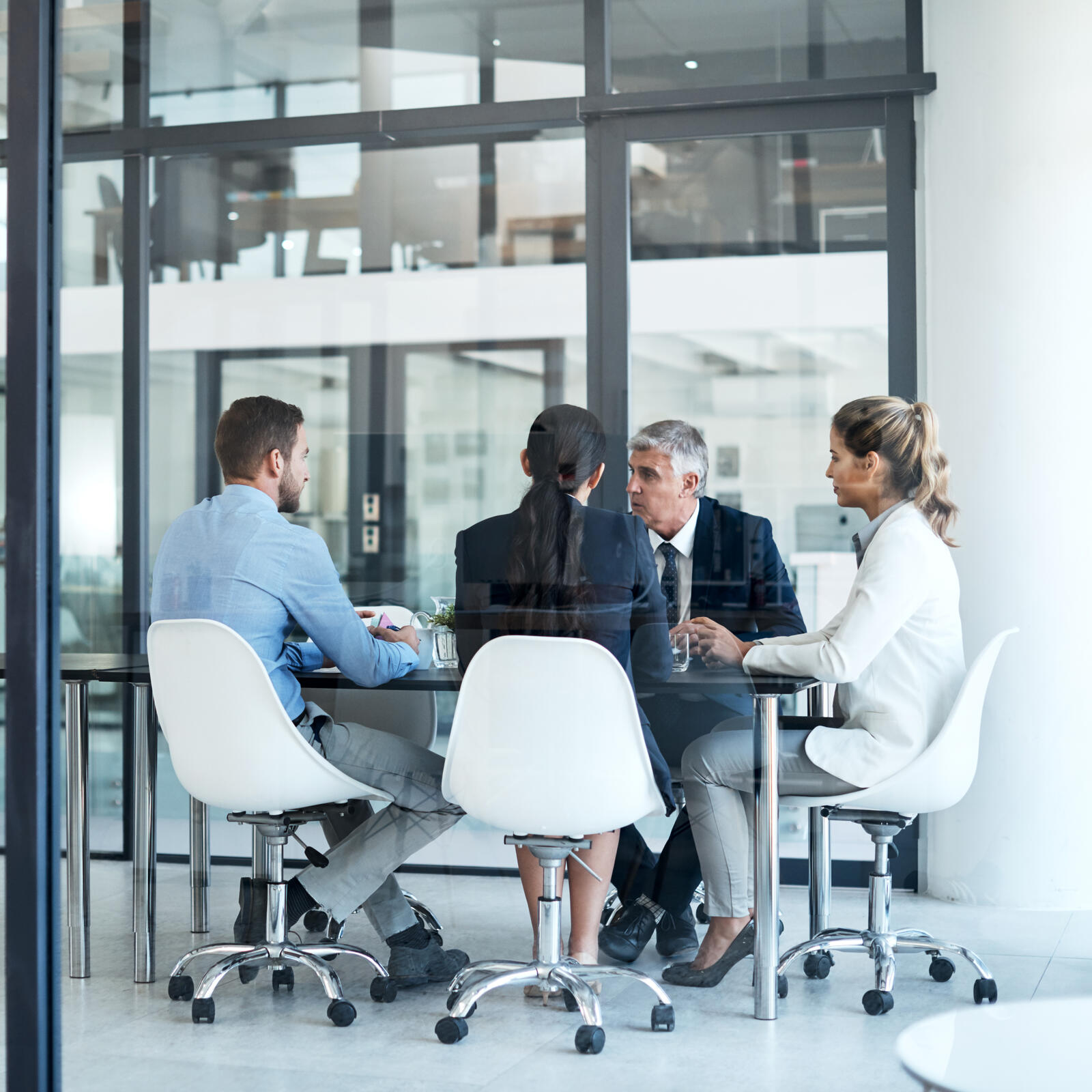 meeting (3)_Square (1)